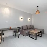 Phedra Studios, Nilie Hospitality Mgmt Lägenhet *