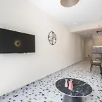 Phedra Studios, Nilie Hospitality Mgmt Lägenhet