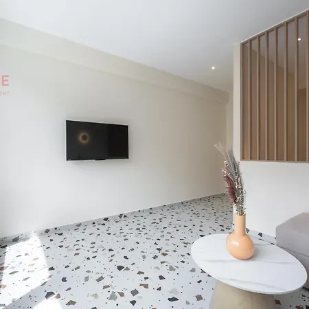 Phedra Studios, Nilie Hospitality Mgmt * סלוניקי