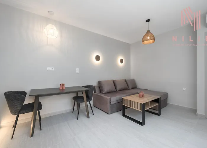 Phedra Studios, Nilie Hospitality Mgmt Апартаменты *