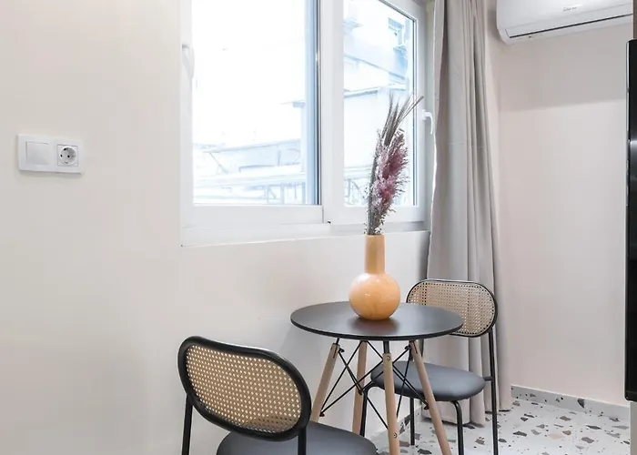 Phedra Studios, Nilie Hospitality Mgmt *