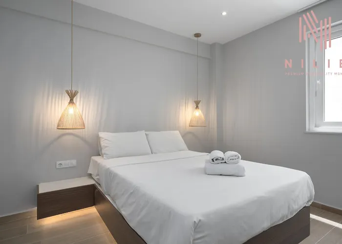 Phedra Studios, Nilie Hospitality Mgmt Салоники