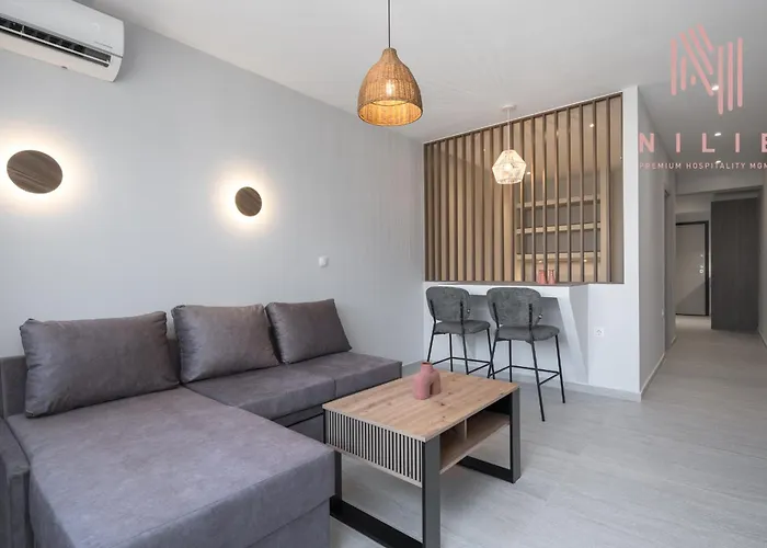 Phedra Studios, Nilie Hospitality Mgmt Апартаменты *