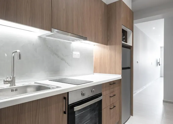 Phedra Studios, Nilie Hospitality Mgmt Апартаменты