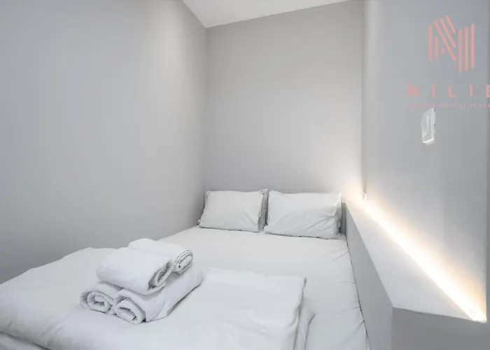 Апартаменты Phedra Studios, Nilie Hospitality Mgmt