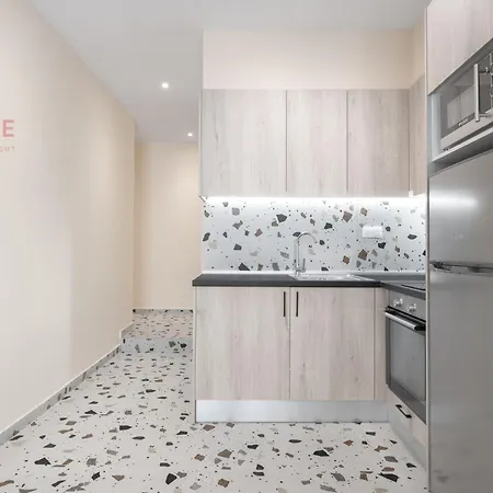 Phedra Studios, Nilie Hospitality Mgmt *