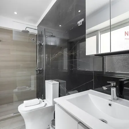 Phedra Studios, Nilie Hospitality Mgmt Apartmán