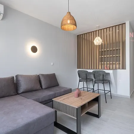Phedra Studios, Nilie Hospitality Mgmt Apartmán *