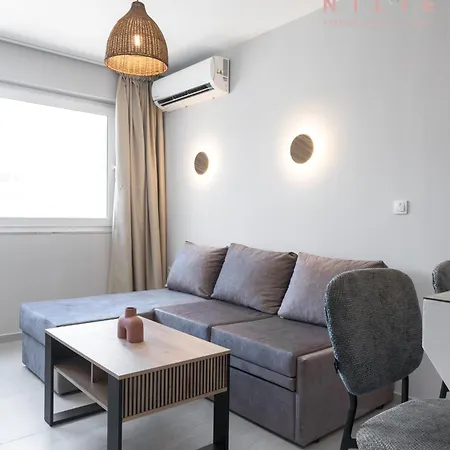 Phedra Studios, Nilie Hospitality Mgmt Apartmán