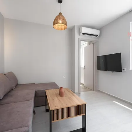 Phedra Studios, Nilie Hospitality Mgmt